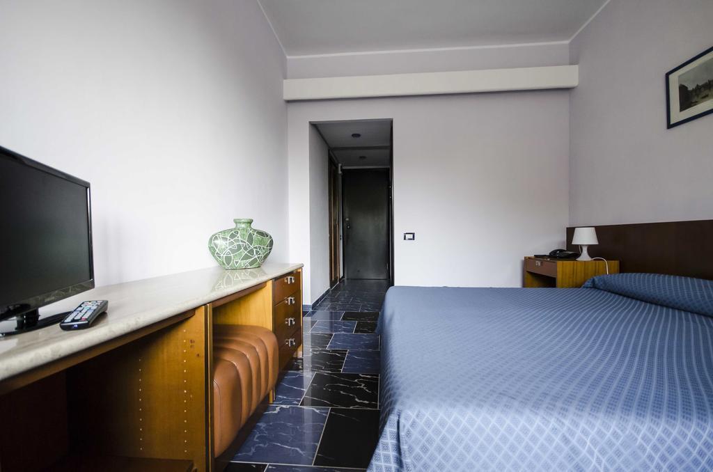 Grand Hotel Helios Tarquinia Exterior photo