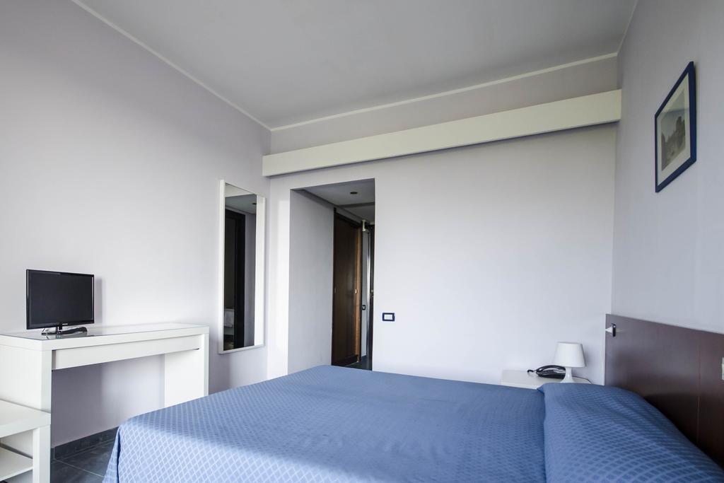 Grand Hotel Helios Tarquinia Exterior photo