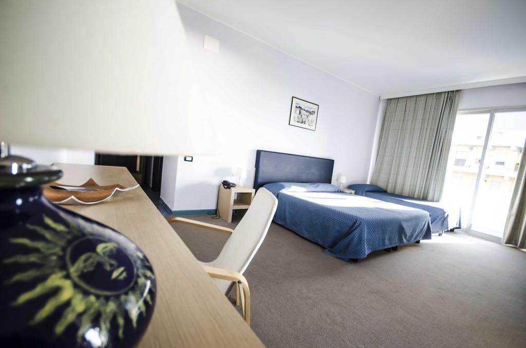 Grand Hotel Helios Tarquinia Exterior photo