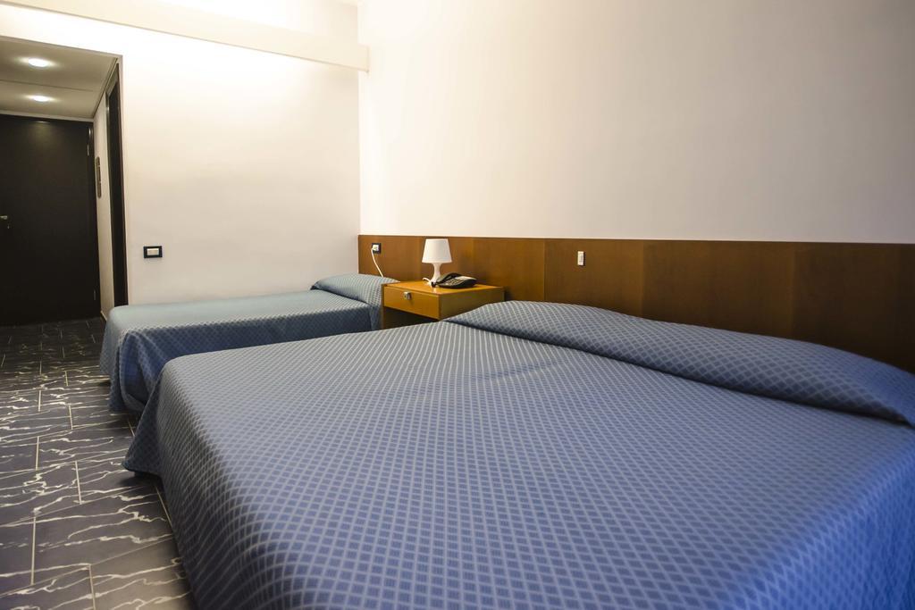 Grand Hotel Helios Tarquinia Room photo