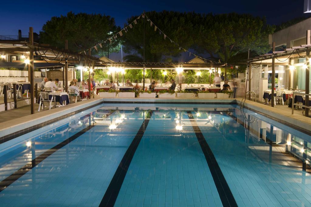 Grand Hotel Helios Tarquinia Exterior photo