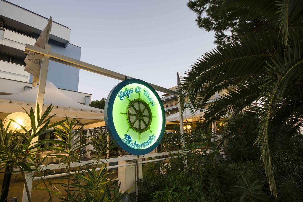 Grand Hotel Helios Tarquinia Exterior photo